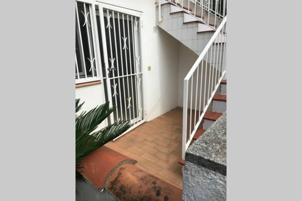 Studio Dans Un Endroit Calme Et Discret D Empuria Empuriabrava Eksteriør billede