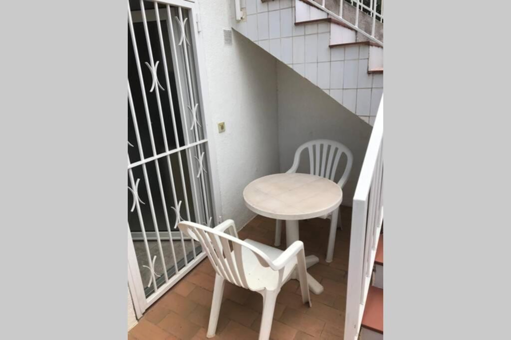 Studio Dans Un Endroit Calme Et Discret D Empuria Empuriabrava Eksteriør billede